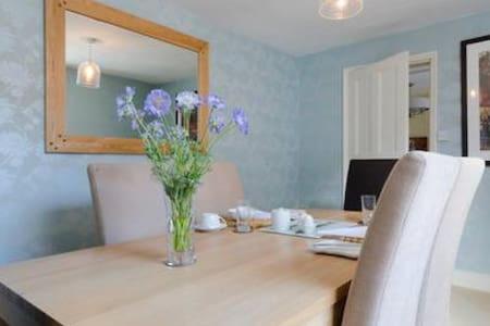 Number 5 Bed & Breakfast Rye Bagian luar foto